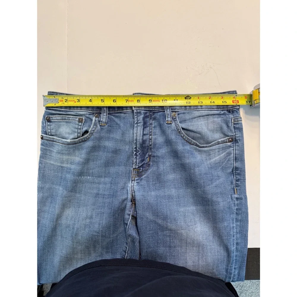 American Eagle 360 Extreme Flex Slim Straight Jeans Mens 31x32 Blue Distressed